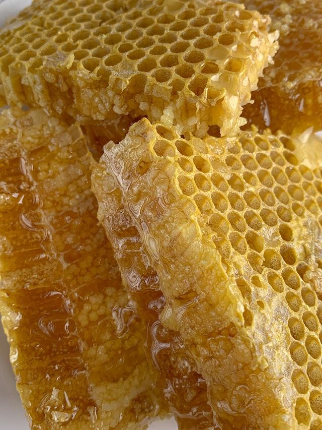 what is honeycomb made of